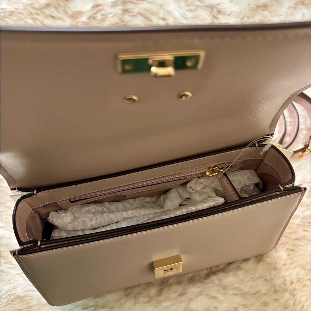 NWT MICHAEL Michael Kors Delaney Medium Leather Crossbody Satchel in pink - Picture 10 of 10